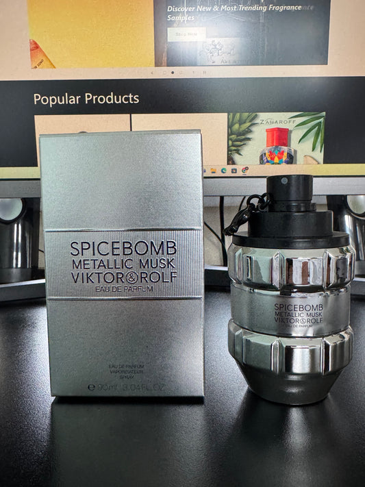 Spicebomb Metallic Musk Viktor&Rolf